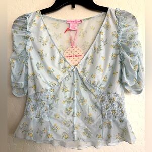 SEVENTH & SUNSET Pale Blue Floral Top- NEW W/ Tags- Size Medium